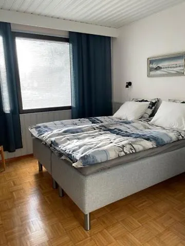 アパート Tiitun Tupa イバロ